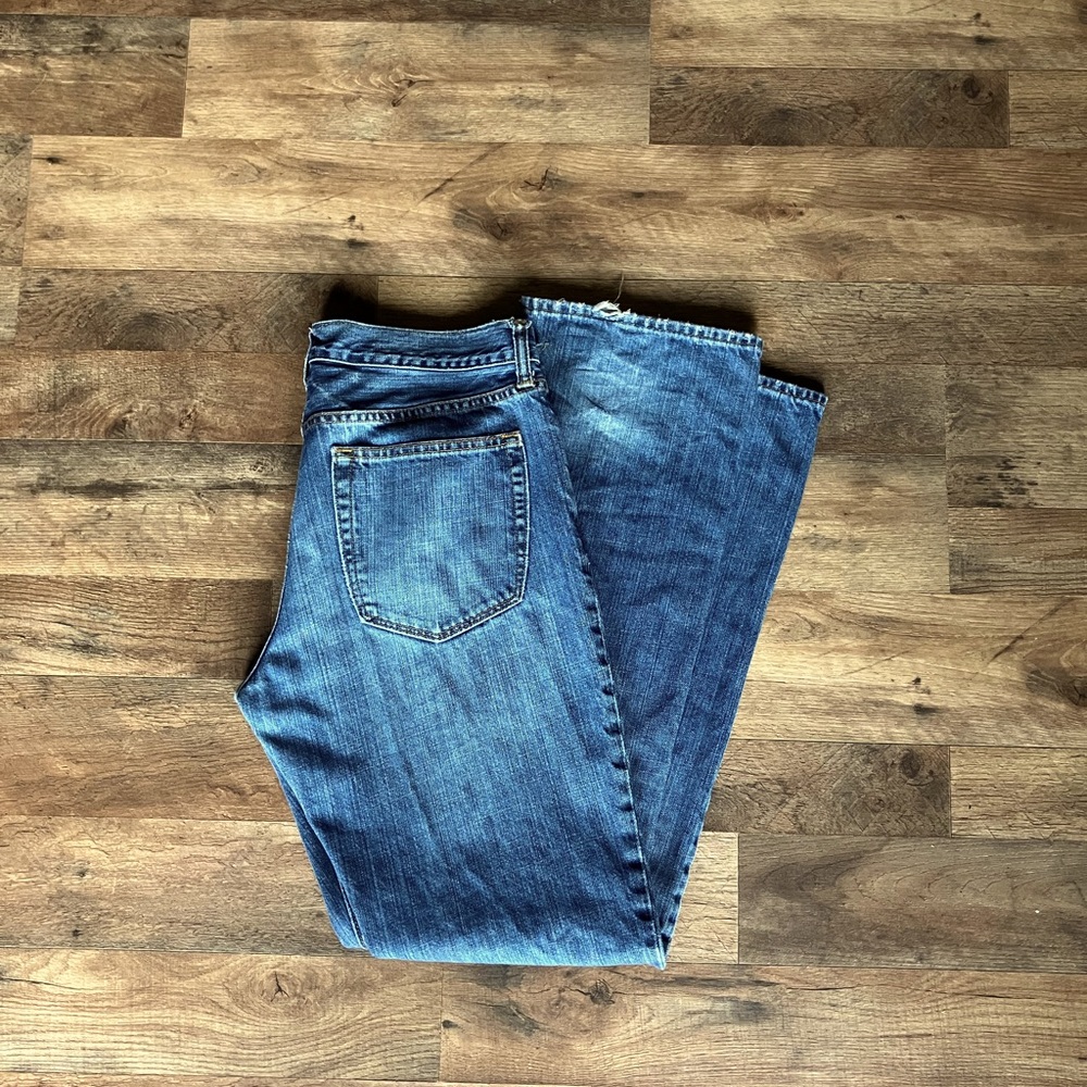 W32/L34, GAP Premium Boot cut jeans.